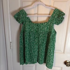Mackenzie & James Green Floral Women's Button Down Sleeveless Flowy Top